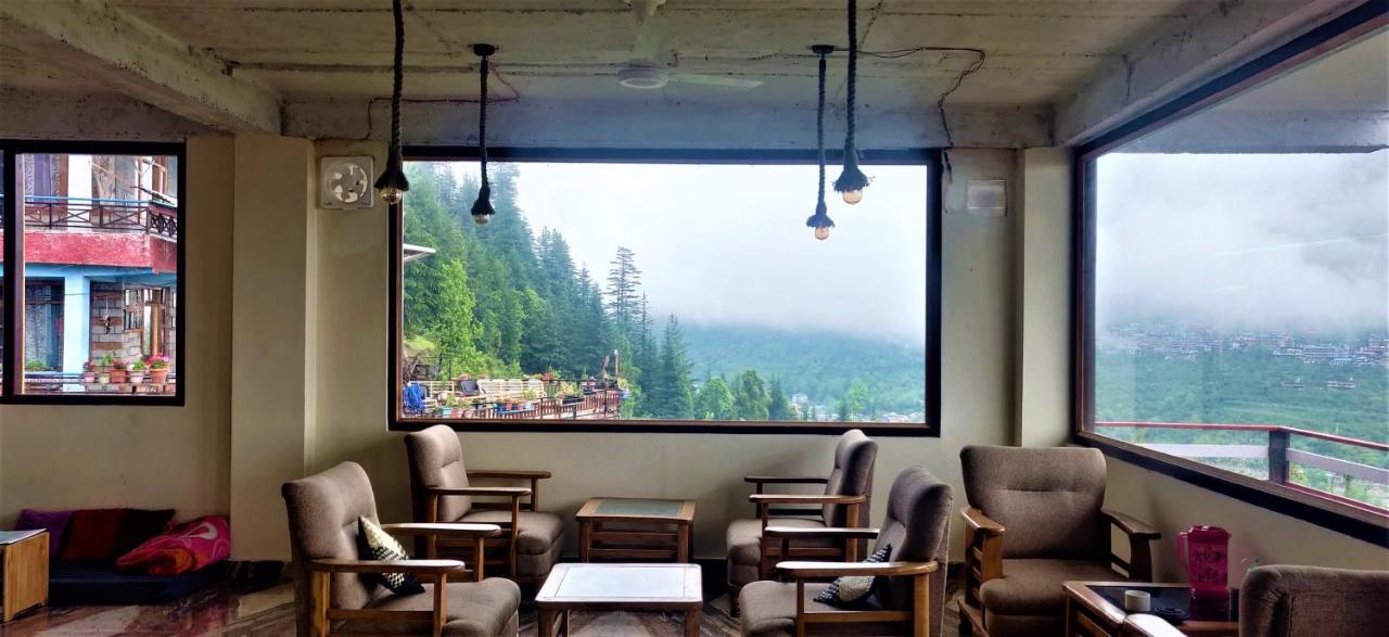 Cafe Monkbase- Food And Stay Manāli Екстериор снимка