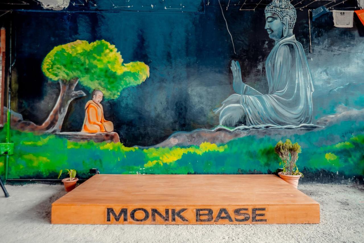 Cafe Monkbase- Food And Stay Manāli Екстериор снимка